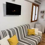 Azzurro House Daire