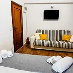 Azzurro House Daire